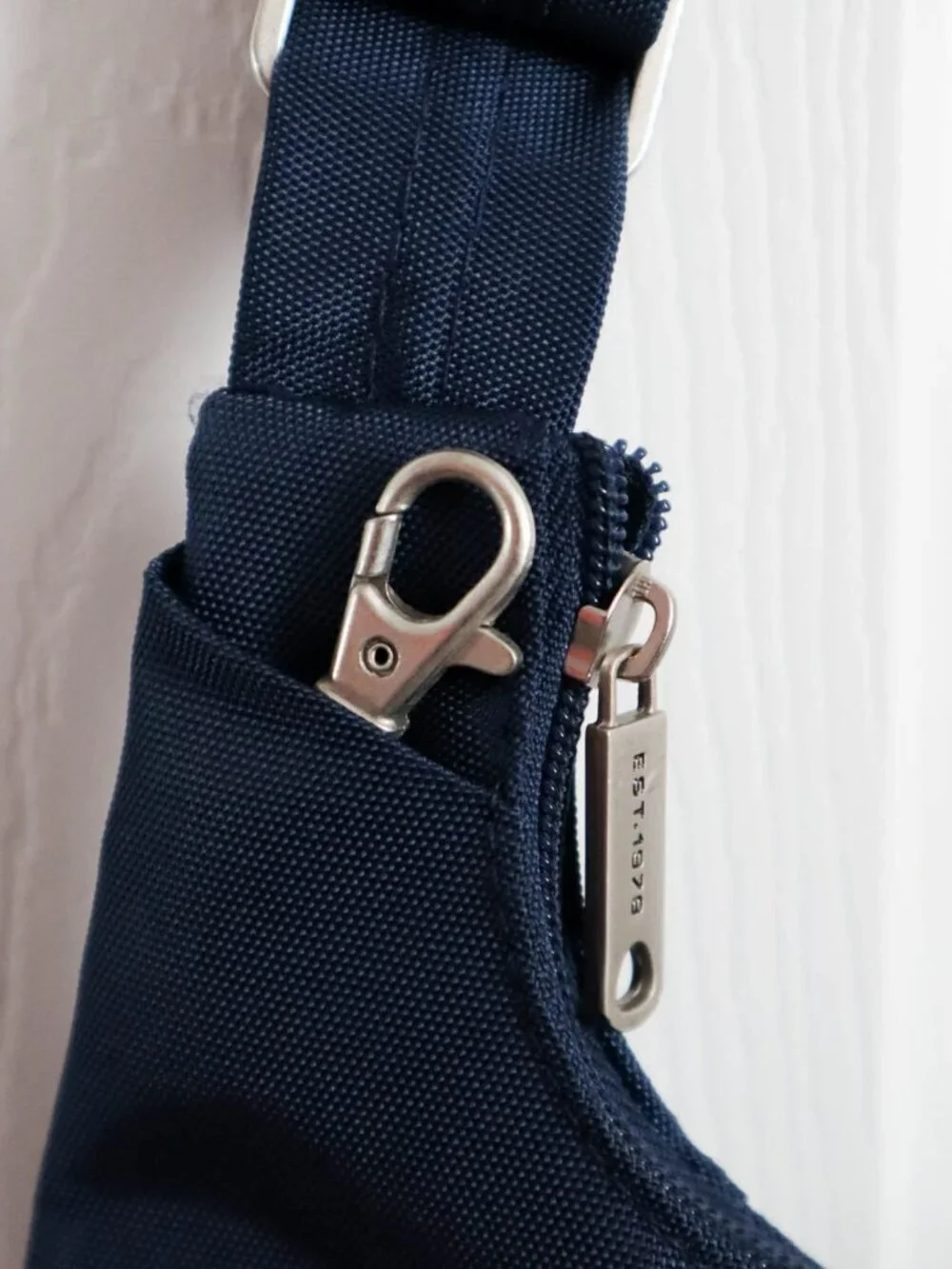 Travelon Anti-Theft Pleated Hobo Crossbody Bag Purse Travel Navy Blue